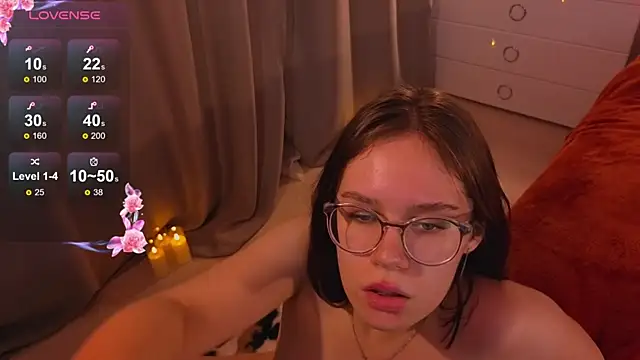 Mia Luw online show from 21, 10, 2025