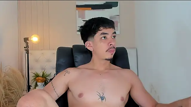 Snapshot of ISAAC_CRYSTON chatting on 9, 2, 2026 ISAAC CRYSTON online show from 9, 2, 2026