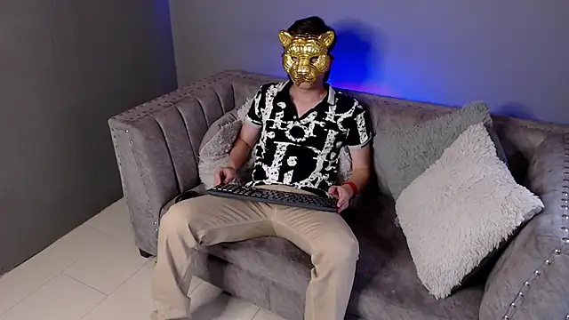 Golden-Boyy online show from 10, 2, 2025
