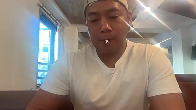 Snapshot of kouitichan chatting on 8, 3, 2026 kouitichan online show from 8, 3, 2026