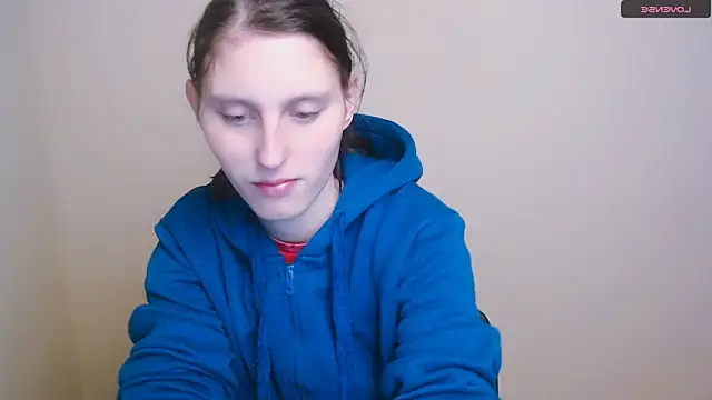 AdrianaRich  online show from 5, 2, 2025