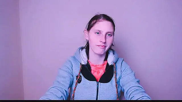 AdrianaRich  online show from 12, 2, 2025