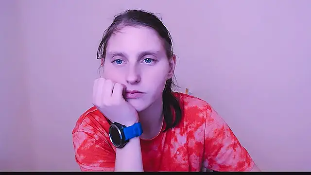 AdrianaRich  online show from 12, 2, 2025