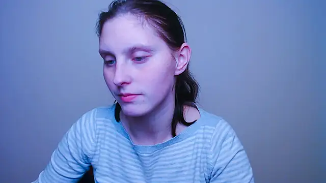 AdrianaRich  online show from 20, 2, 2025