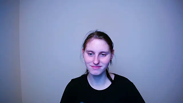 AdrianaRich  online show from 4, 3, 2025