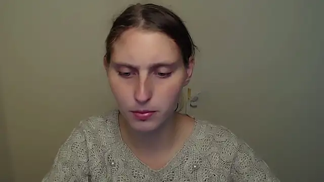 AdrianaRich  online show from 17, 9, 2025