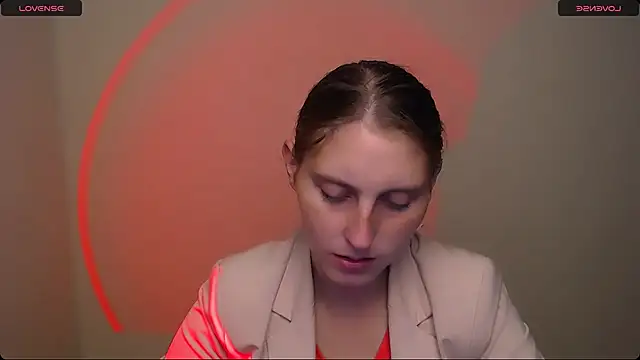 AdrianaRich  online show from 23, 9, 2025