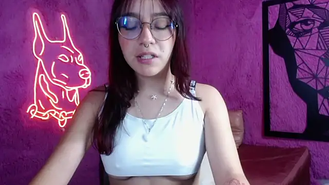 Sunshinegirl   online show from 4, 3, 2025