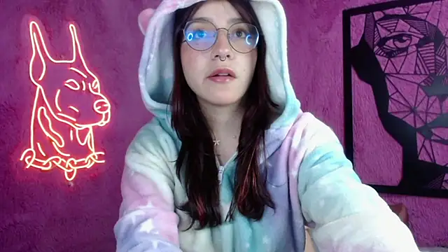 Sunshinegirl   online show from 6, 3, 2025