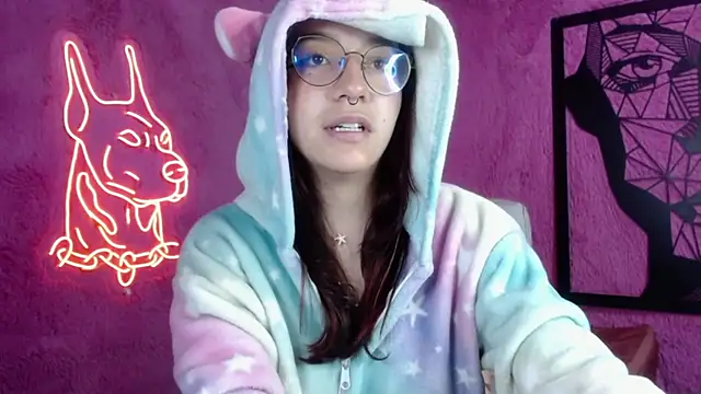 Sunshinegirl   online show from 6, 3, 2025