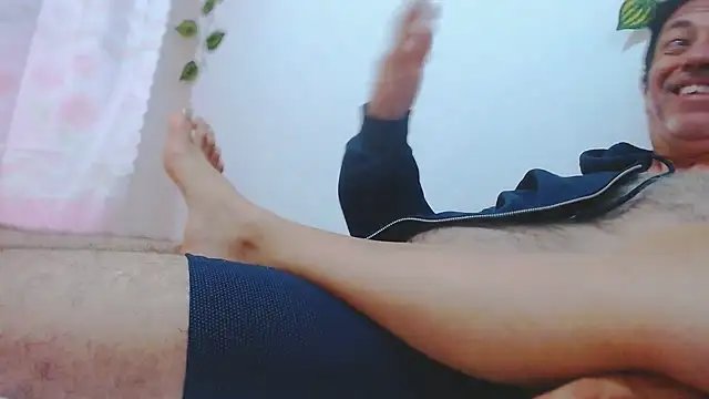 jeans and emma online show from 3, 3, 2025