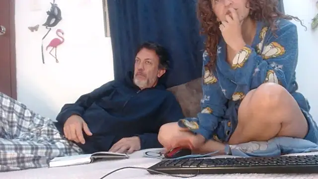 jeans and emma online show from 20, 3, 2025