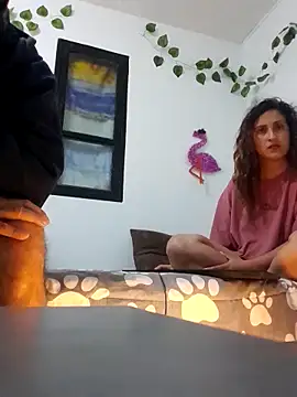 jeans and emma online show from 29, 9, 2025