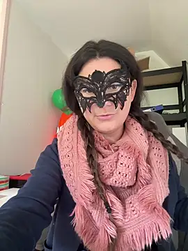 Loveblackzilla online show from 17, 12, 2025