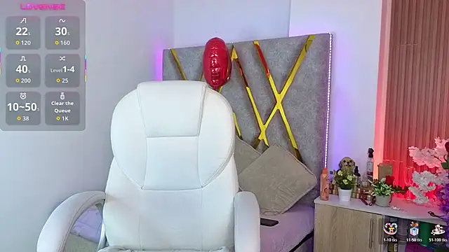 Cintiia Holmes online show from 19, 3, 2026