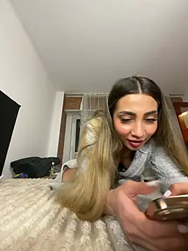 Snapshot of BonyBon29 chatting on 8, 3, 2025 BonyBon29 online show from 8, 3, 2025