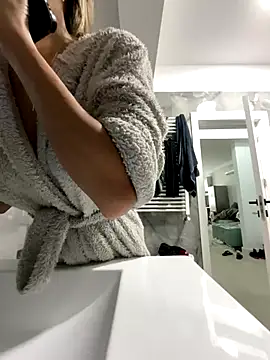 BonyBon29 online show from 7, 11, 2025