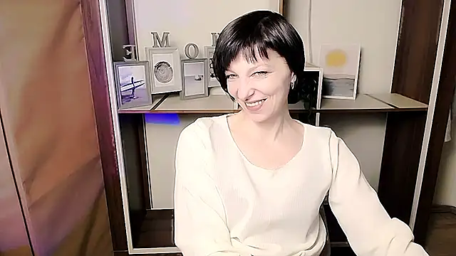  AngeliaFlow  online show from 18, 2, 2026