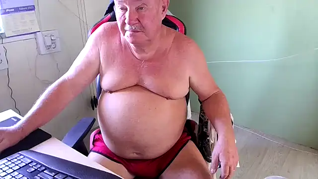 Snapshot of barenfan chatting on 7, 2, 2025 barenfan online show from 7, 2, 2025