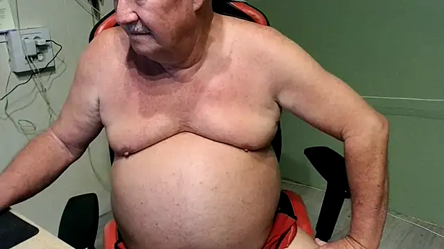 Snapshot of barenfan chatting on 10, 2, 2025 barenfan online show from 10, 2, 2025