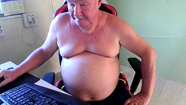 Snapshot of barenfan chatting on 16, 2, 2025 barenfan online show from 16, 2, 2025