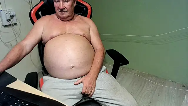 Snapshot of barenfan chatting on 6, 3, 2025 barenfan online show from 6, 3, 2025