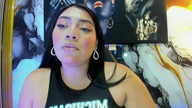 Sophia Brunett online show from 8, 11, 2025