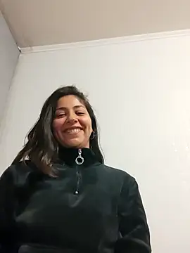 Snapshot of MaiPandora chatting on 4, 10, 2025 MaiPandora online show from 4, 10, 2025