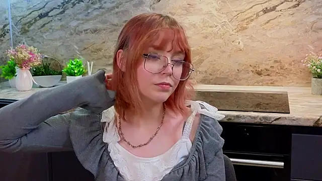 AshleyHandley online show from 13, 2, 2025