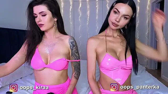 Snapshot of AmyLeeplay chatting on 11, 2, 2026 AmyLeeplay online show from 11, 2, 2026