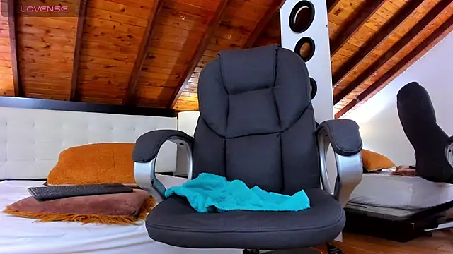 Sebastian Berne online show from 1, 3, 2025