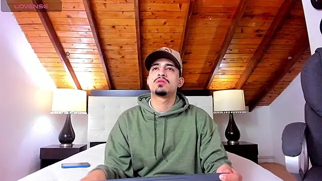 Sebastian Berne online show from 6, 3, 2025