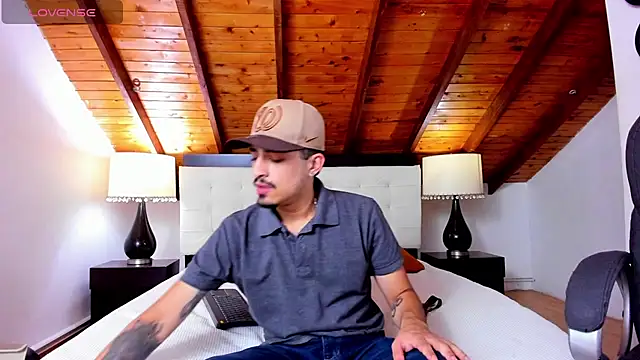 Sebastian Berne online show from 8, 3, 2025