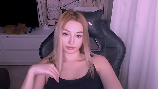 beauty blonde online show from 26, 11, 2025