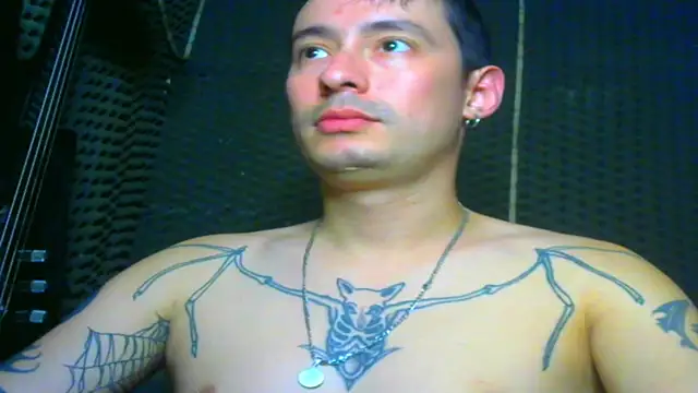 vampireathome online show from 4, 3, 2025