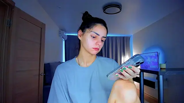 EmiliaZen online show from 16, 10, 2025