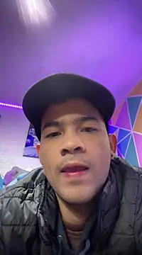 Twink X online show from 19, 2, 2025