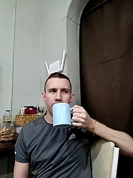 Dimyanmodel online show from 8, 2, 2025