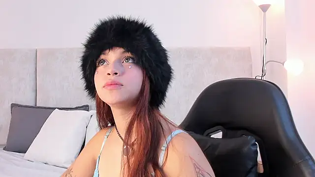 Giselle Lauren online show from 16, 1, 2026