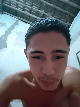 Snapshot of shuelldin chatting on 4, 10, 2025 shuelldin online show from 4, 10, 2025