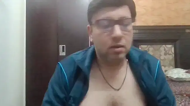 innocentboy1987 online show from 15, 2, 2025