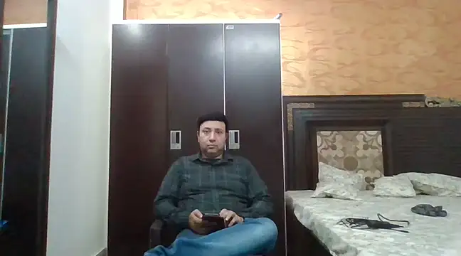 innocentboy1987 online show from 15, 3, 2025