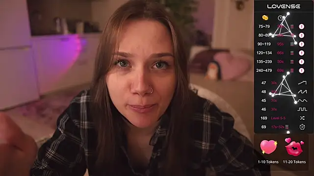 Snapshot of alexa_feels_ chatting on 24, 10, 2025 alexa feels online show from 24, 10, 2025