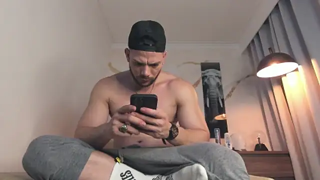 Snapshot of bakersboyssexys chatting on 20, 11, 2025 bakersboyssexys online show from 20, 11, 2025