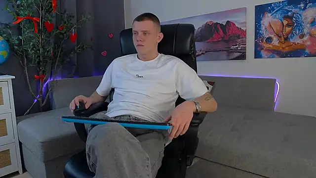 Ryker Seen online show from 13, 2, 2025