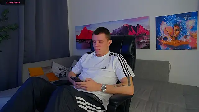 Ryker Seen online show from 6, 3, 2025