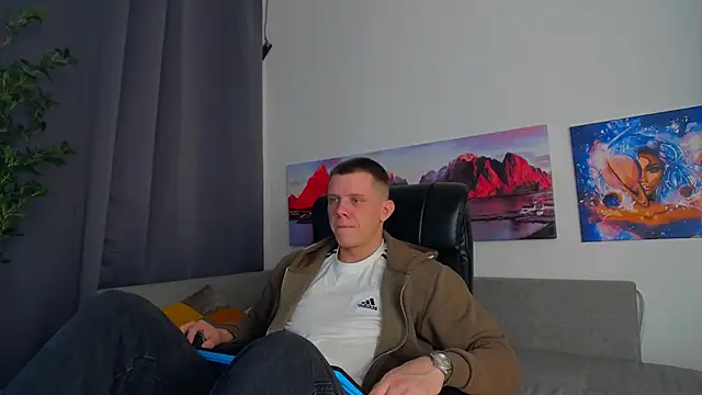 Ryker Seen online show from 8, 3, 2025