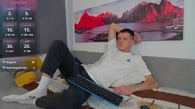 Ryker Seen online show from 16, 3, 2025