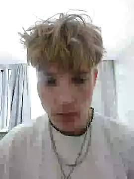 Snapshot of And25bn chatting on 9, 10, 2025 And25bn online show from 9, 10, 2025