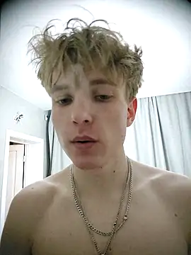 Snapshot of And25bn chatting on 19, 10, 2025 And25bn online show from 19, 10, 2025